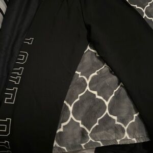 Victoria's Secret Black and Gray Lounge Pants NWT